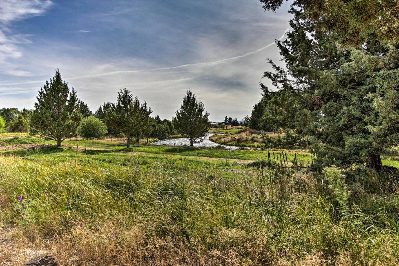 Вілла Updated Farmhouse With Deck On Central Oregon Canal! Бенд Екстер'єр фото